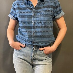 Medium Denim & Flower Blue & Black Short Sleeve Denim Shirt
